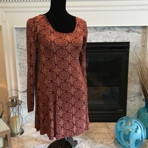 * Forever 21 | Paisley Print Maroon Dress